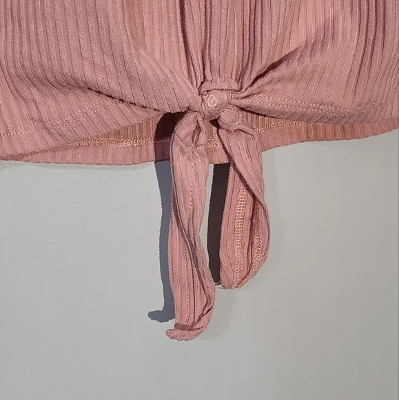 ❄ Love Republic Knot accent top - Picture 4 of 4